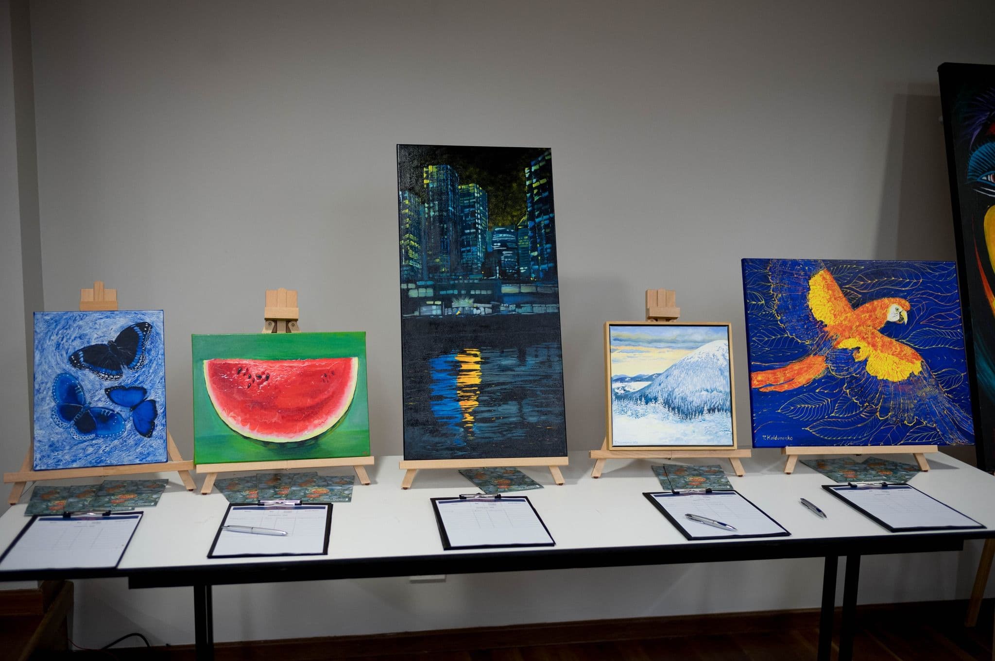 Auction exhibition