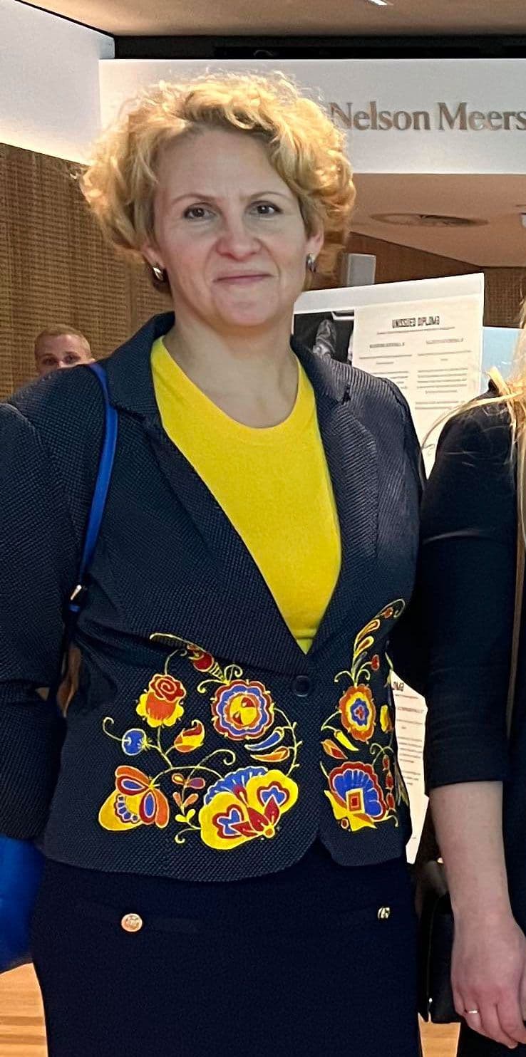 Jacket with bright decor