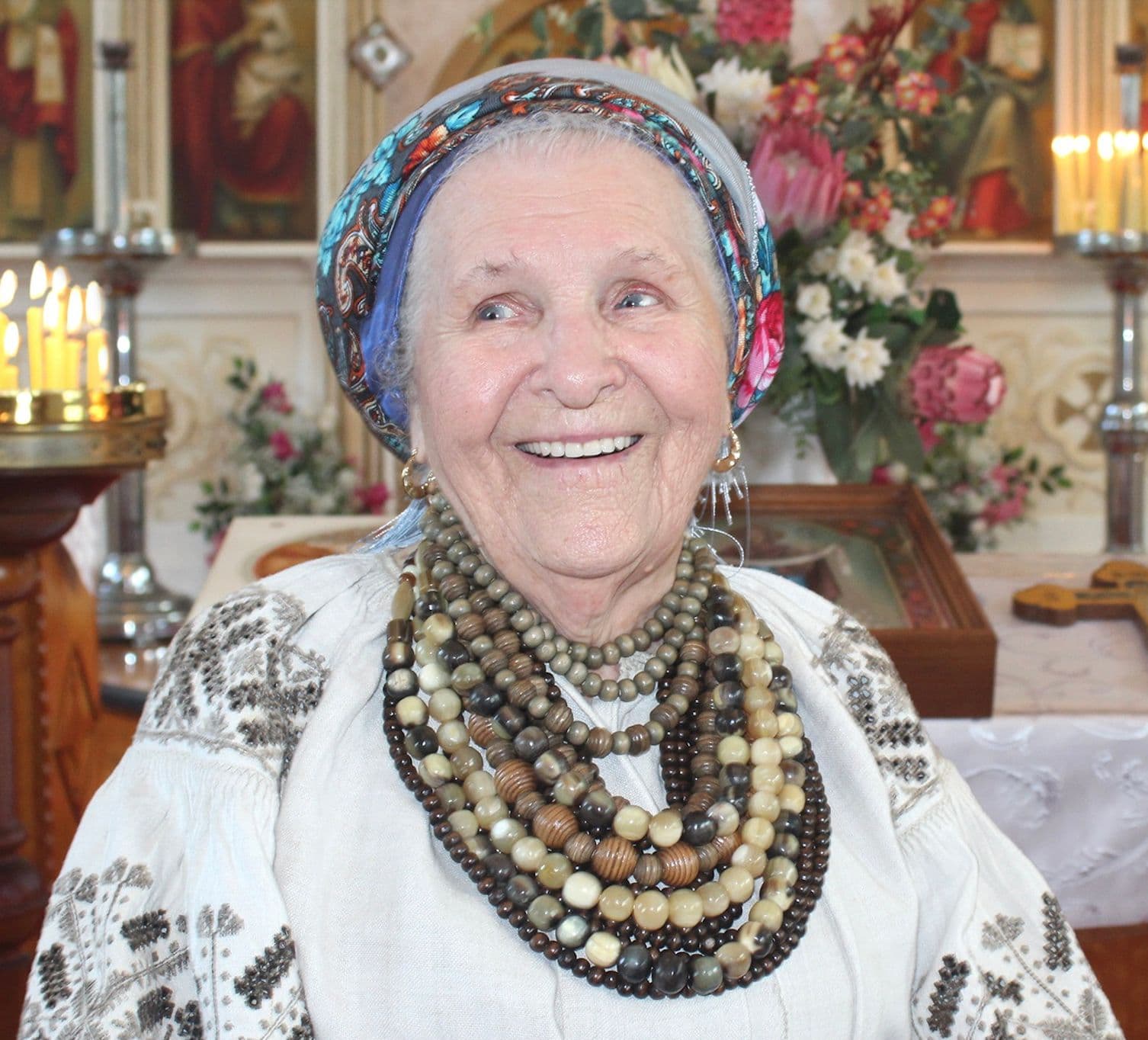 Smiling old lady
